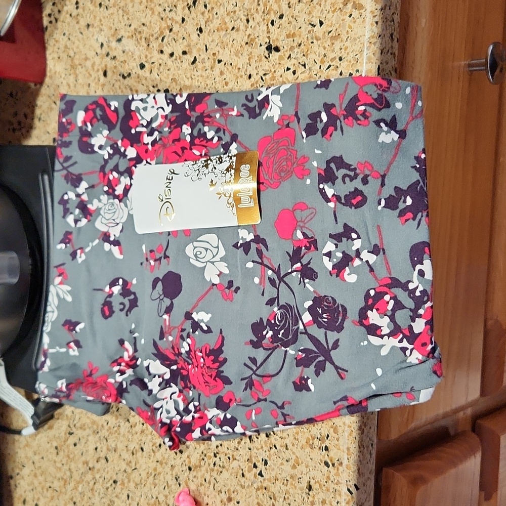 LulaRoe Disney Tall & Curvy Leggings